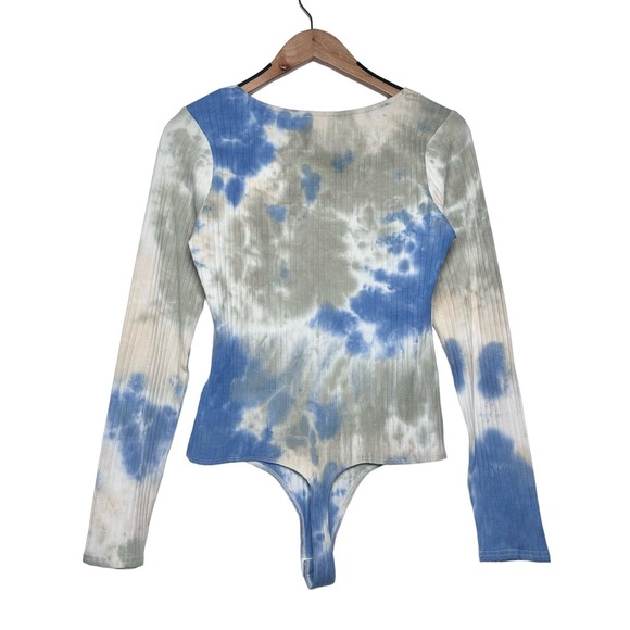 Le Lis | Women | Tie Dye Ribbed Texture Crotch Snap Body Suit | Large - Picture 3 of 10